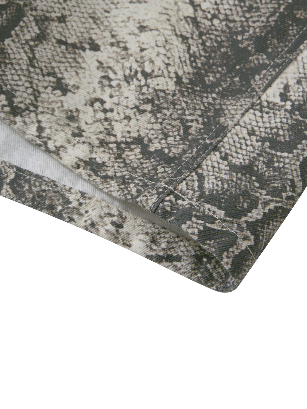 Men's Snake Print Shorts 10