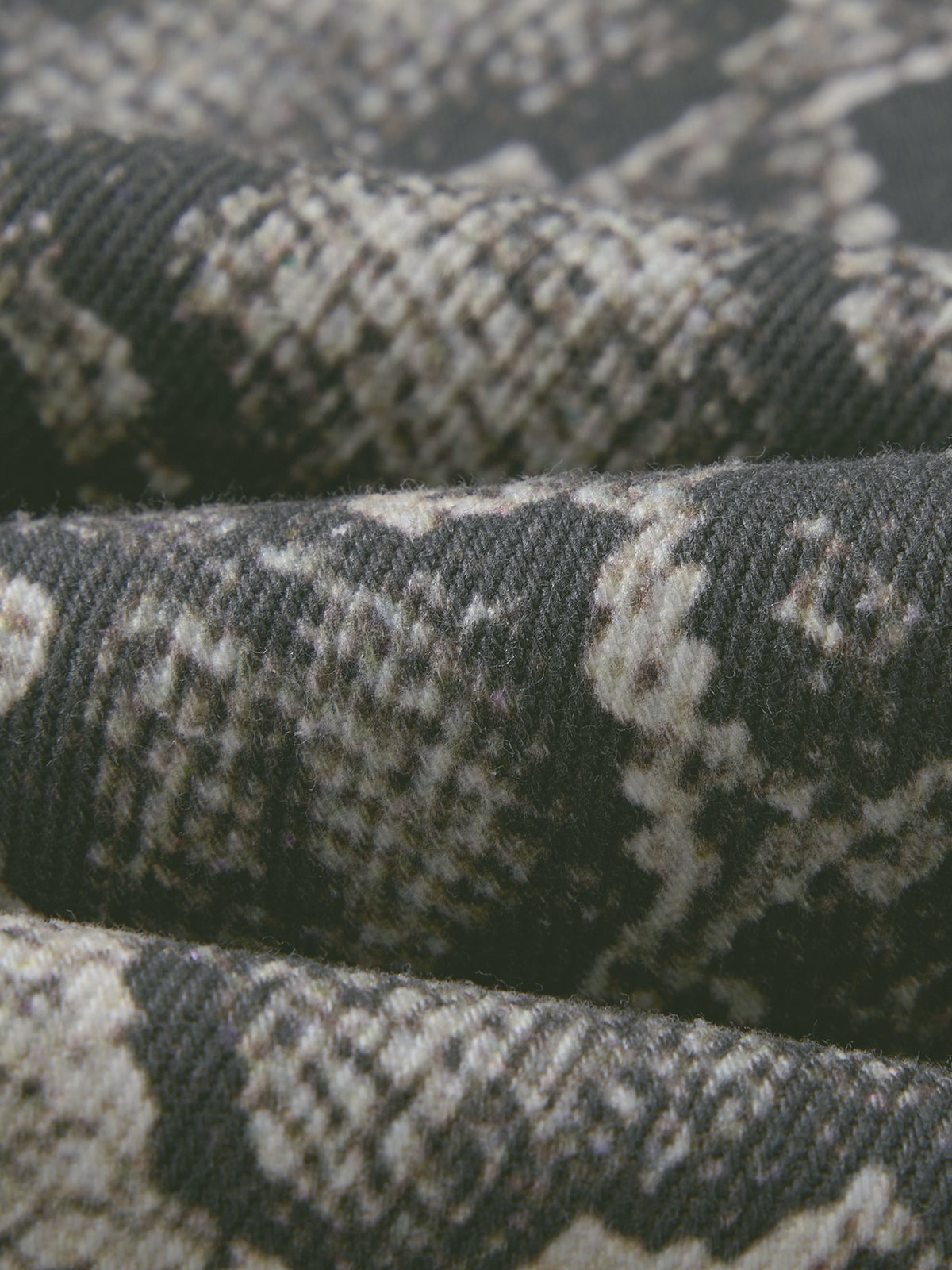 Men's Snake Print Shorts 12