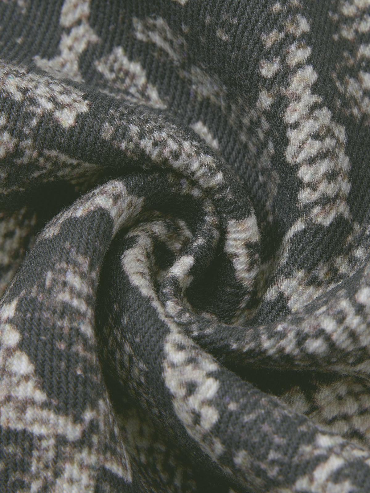 Men's Snake Print Shorts 13
