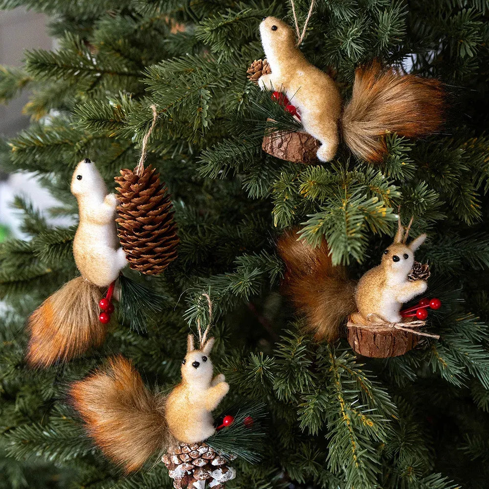 Trendbay Sitting Squirrel Christmas Ornament, 13 cm