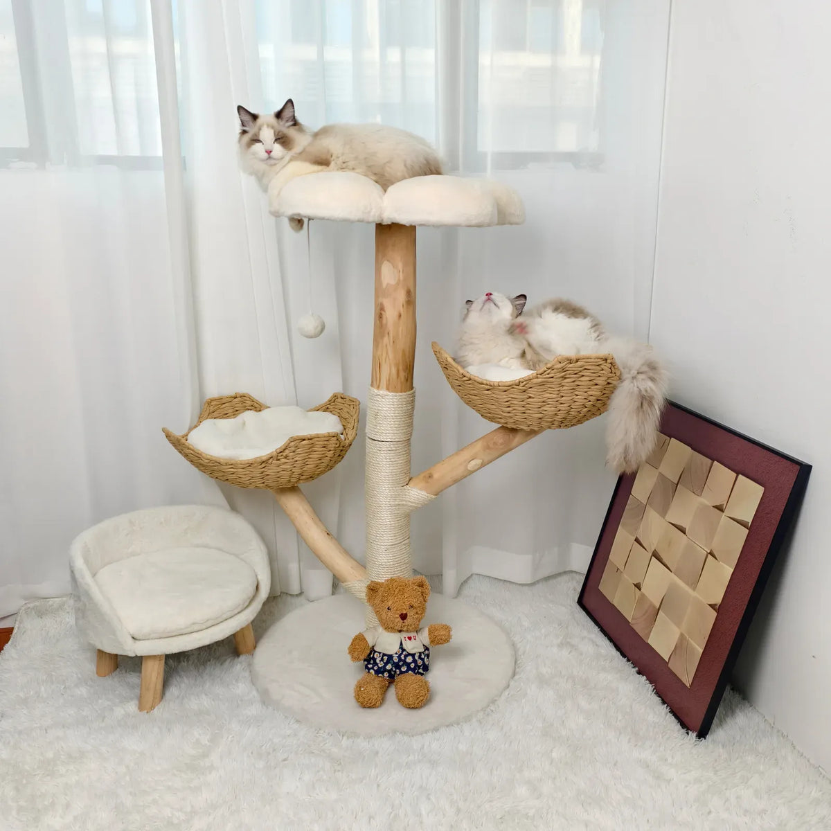 Real Wood Cat Tree Tower in Natural Wood for Indoor Cats Up to 10KG, 60x111cm - product photo 3 of 10