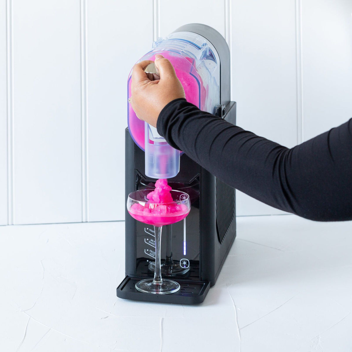 Healthy Choice 2 L 200 W Frozen Slushie Drink Maker with 5 Programs