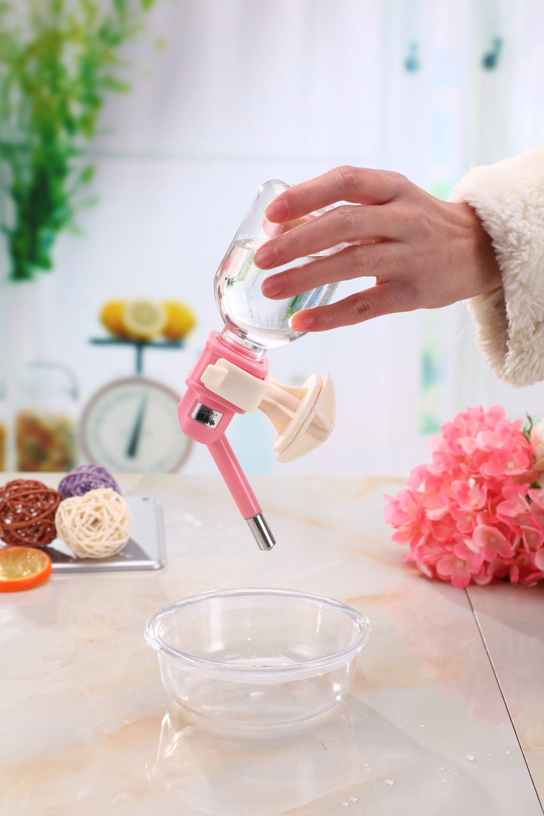 YES4PETS 2 x Pet Hanging Water Bottle No Drip Water Dispenser Rabbit Dog Cat Drinking Bottle-Pink — product image 3 of 8
