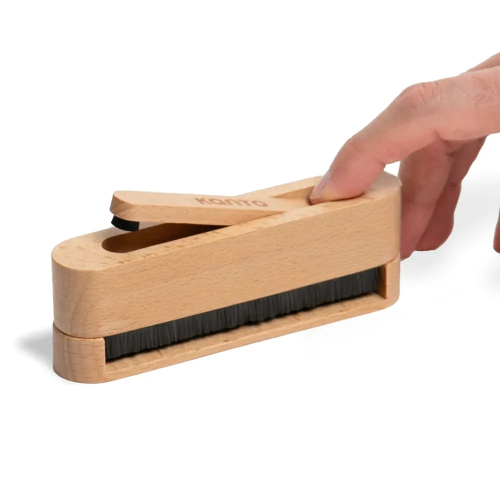 Kanto TT-SB 2-in-1 Carbon Fiber Record and Stylus Cleaning Brush — product image 4