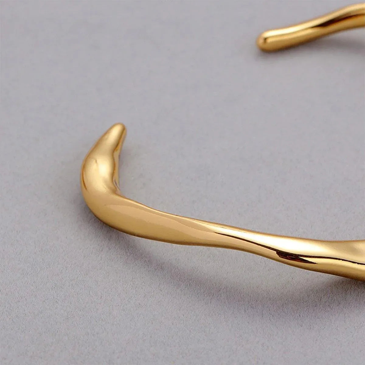 1-Piece Gold-Tone Wavy Open Cuff Bracelet — product photo 10 of 13