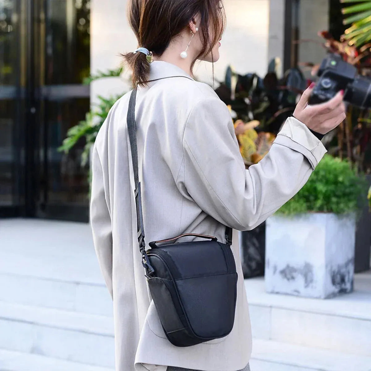 DSLR Camera Bag Triangle Style Mirrorless Cameras Waterproof Shockproof Durable