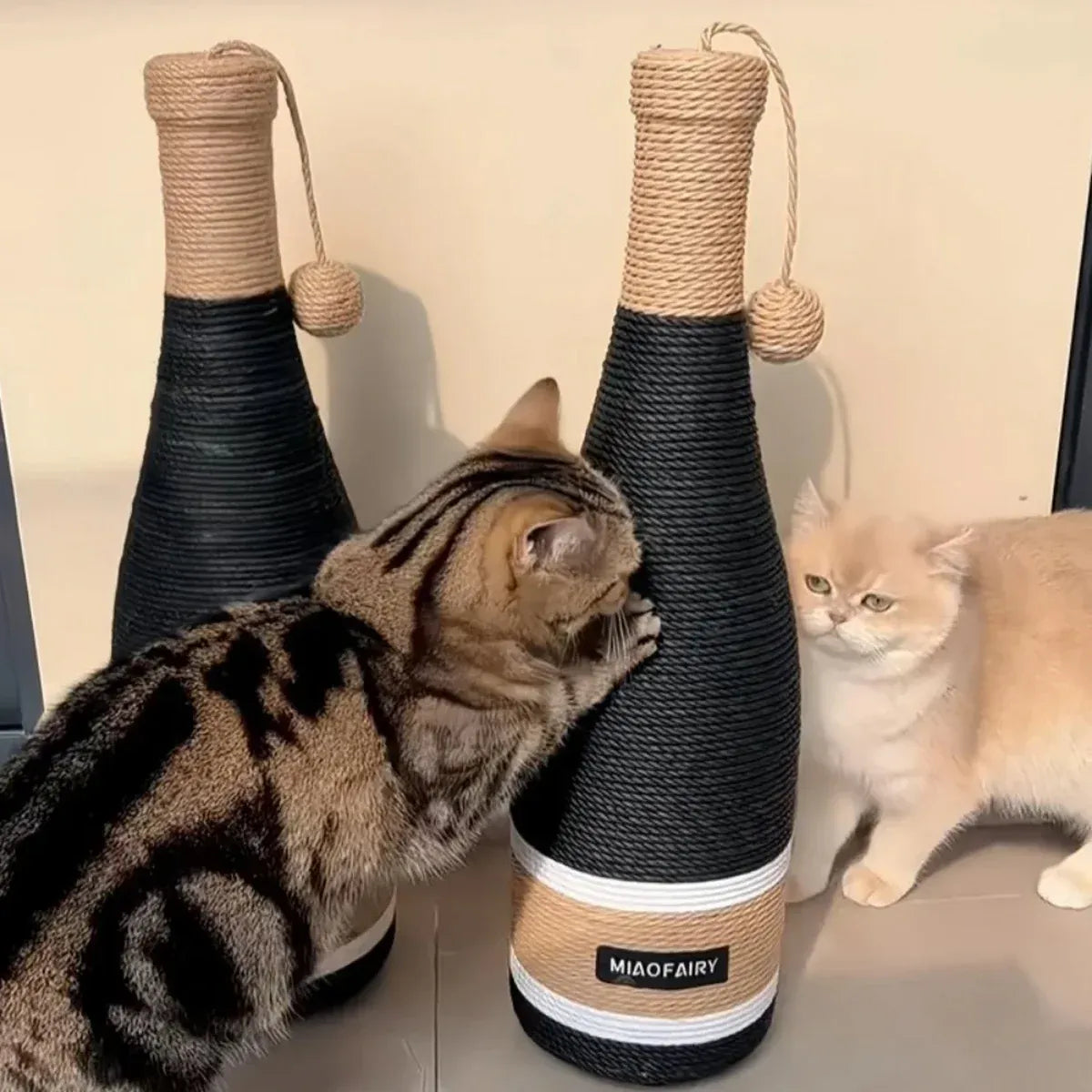 Wine-Bottle-Style Sisal Cat Scratching Toy - Grey, 60 cm