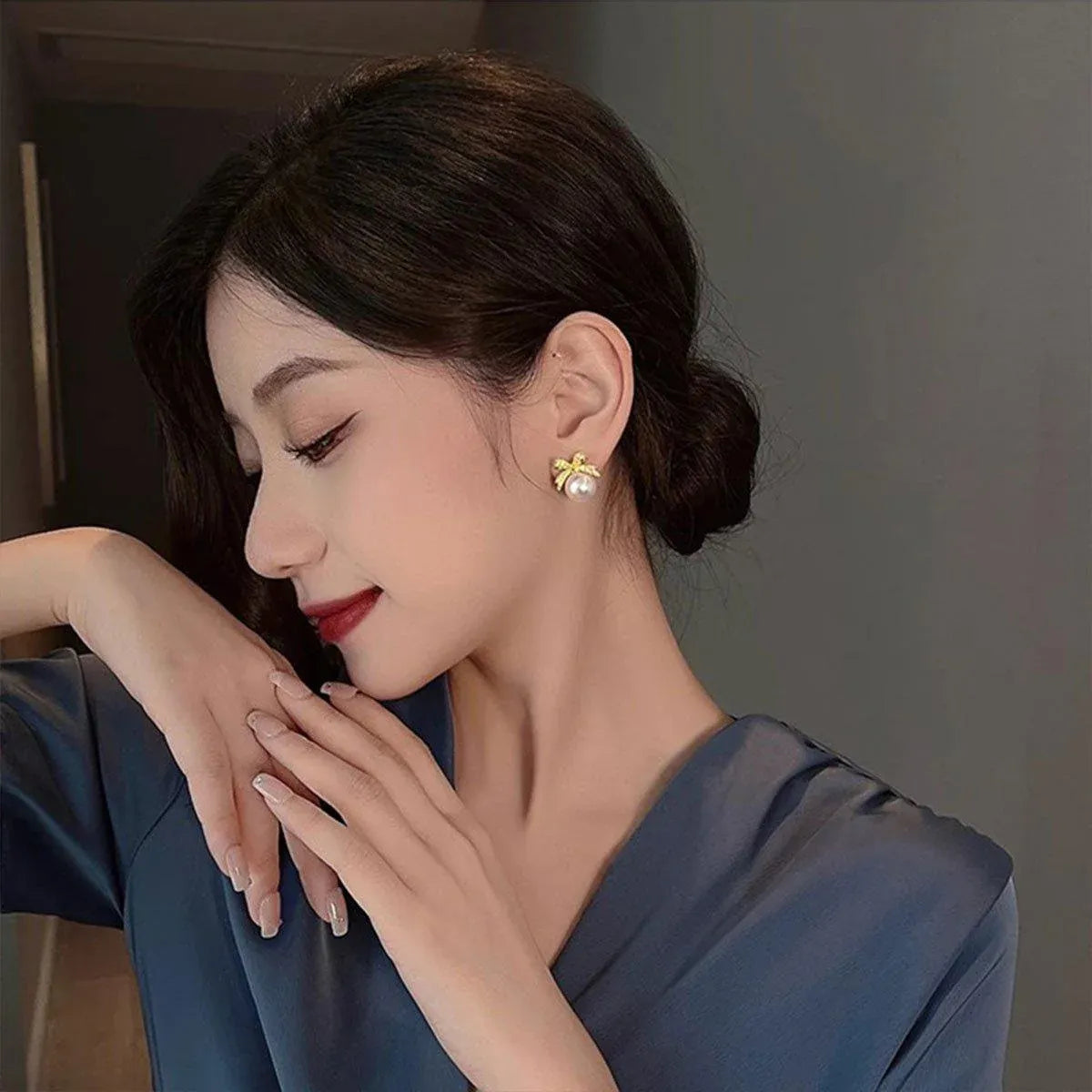 Vintage Ribbon Bow & Imitation Pearl Earrings – Champagne, Pair — product image 6 of 15