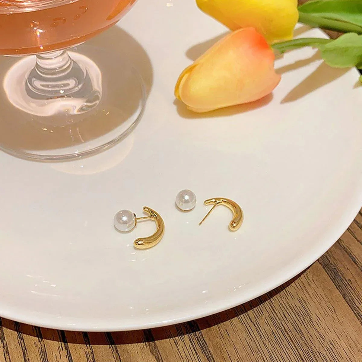 Premium Pearl Earrings Elegant Simple Design Timeless Fashion Jewelry for Women