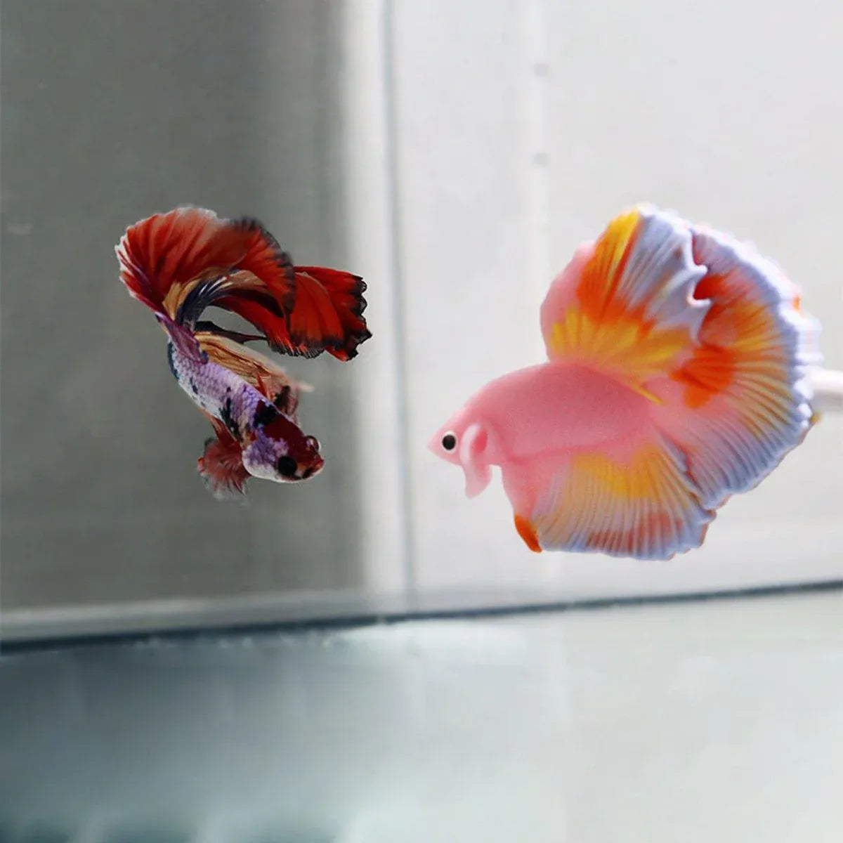 Handheld Fish-Shaped Aquarium Teaser Stick - Purple