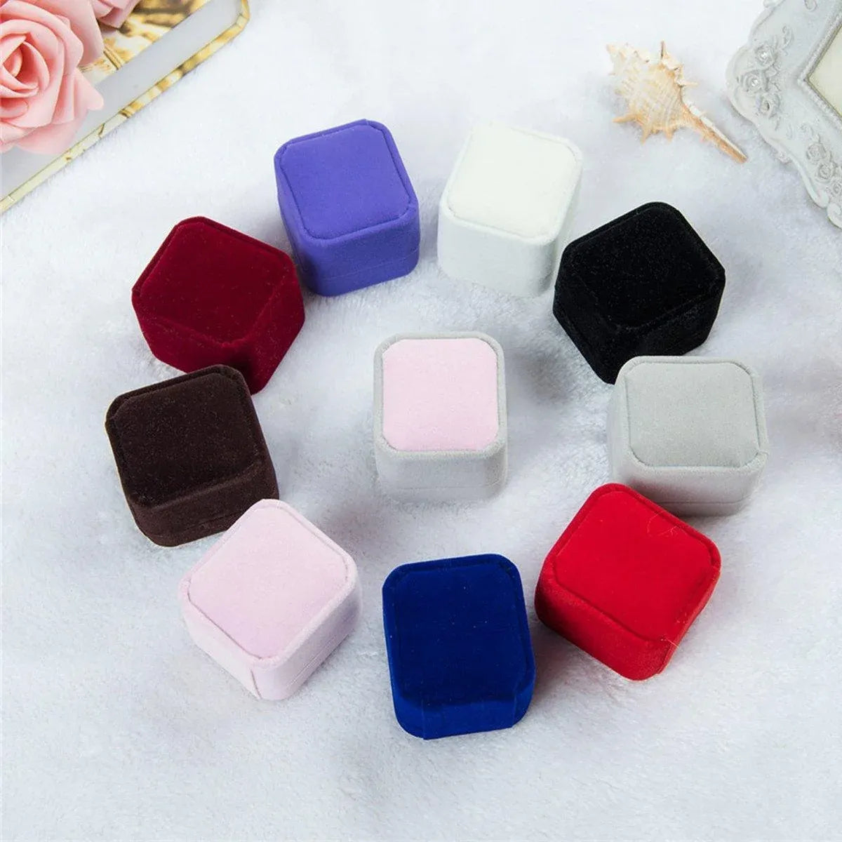 10-Pack Flannel Jewellery Gift and Ring Boxes – Beige