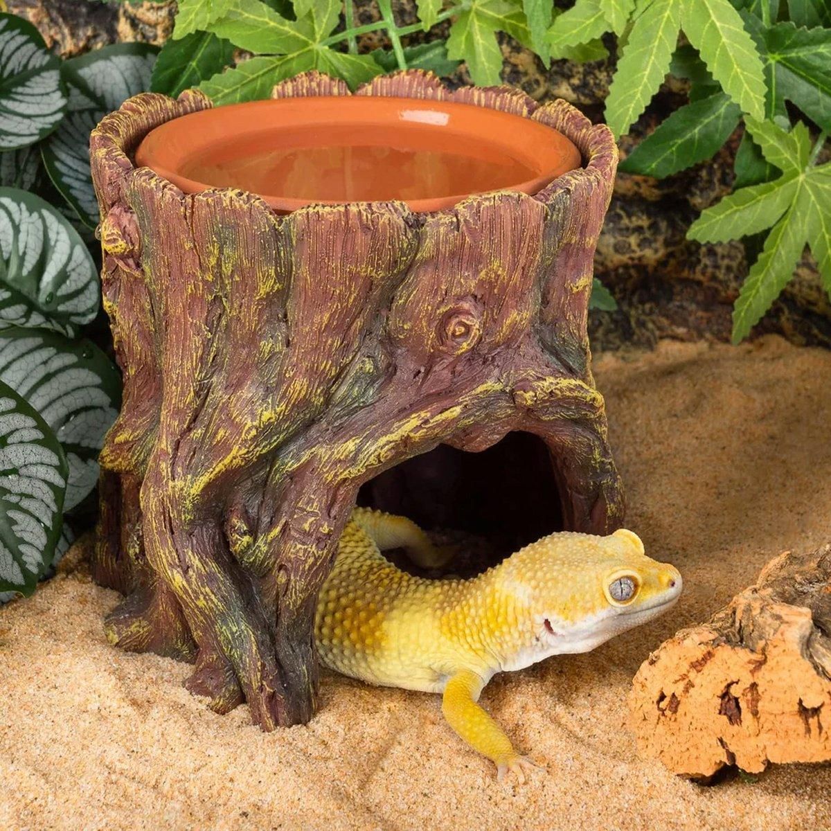 Tree-Stump-Style Reptile Cave Hide with Top Basin - 16.5 cm