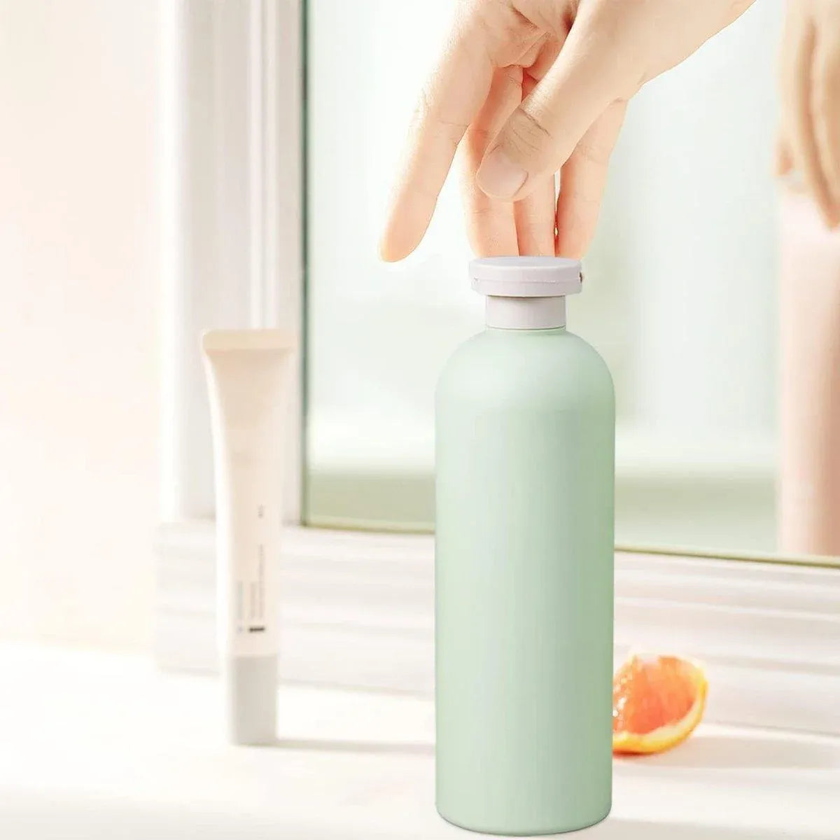 5PCS Green Squeeze Bottles Refillable Plastic Liquid Soap Lotion Travel Use