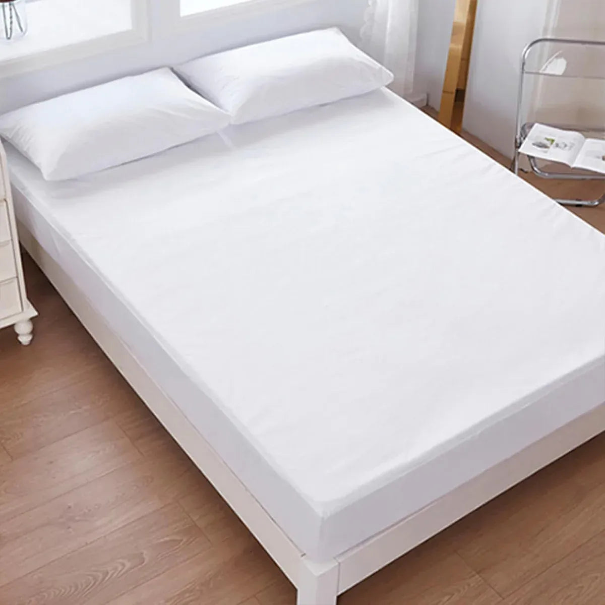 Waterproof Fitted Mattress Protector – 137 × 190cm
