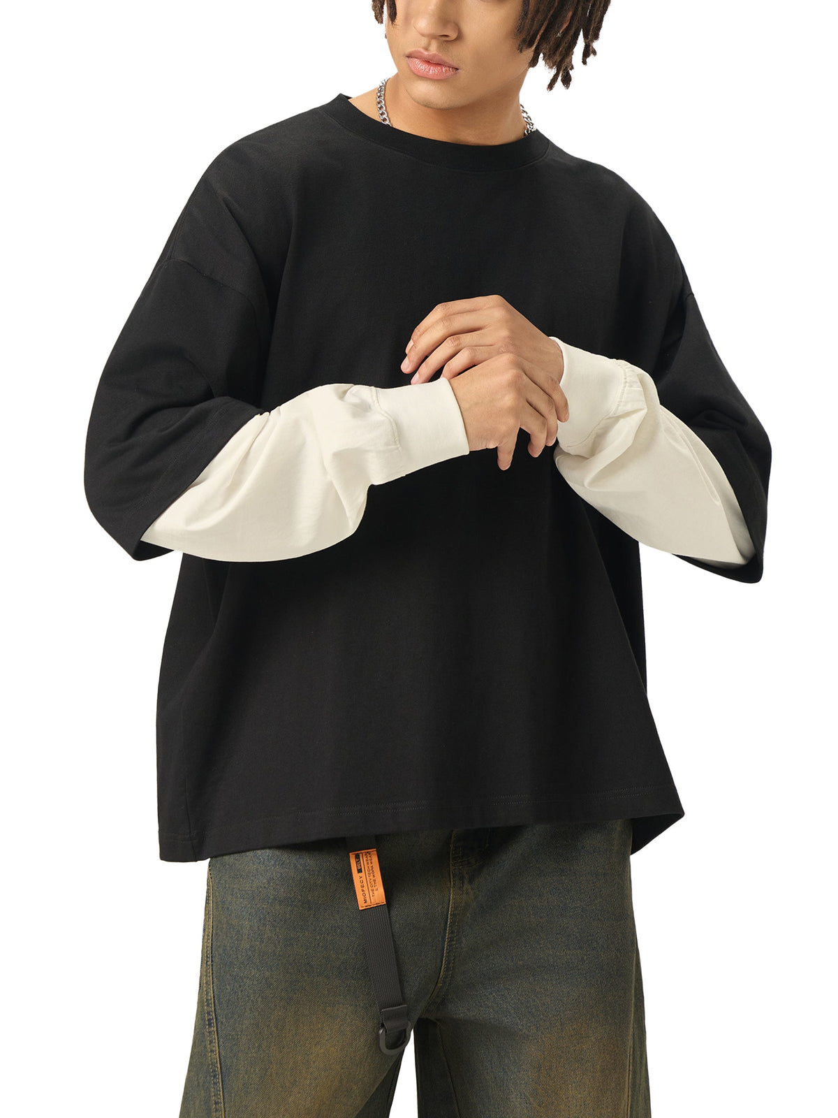 Unisex Layered Contrast-Sleeve Long-Sleeve T-Shirt gallery view