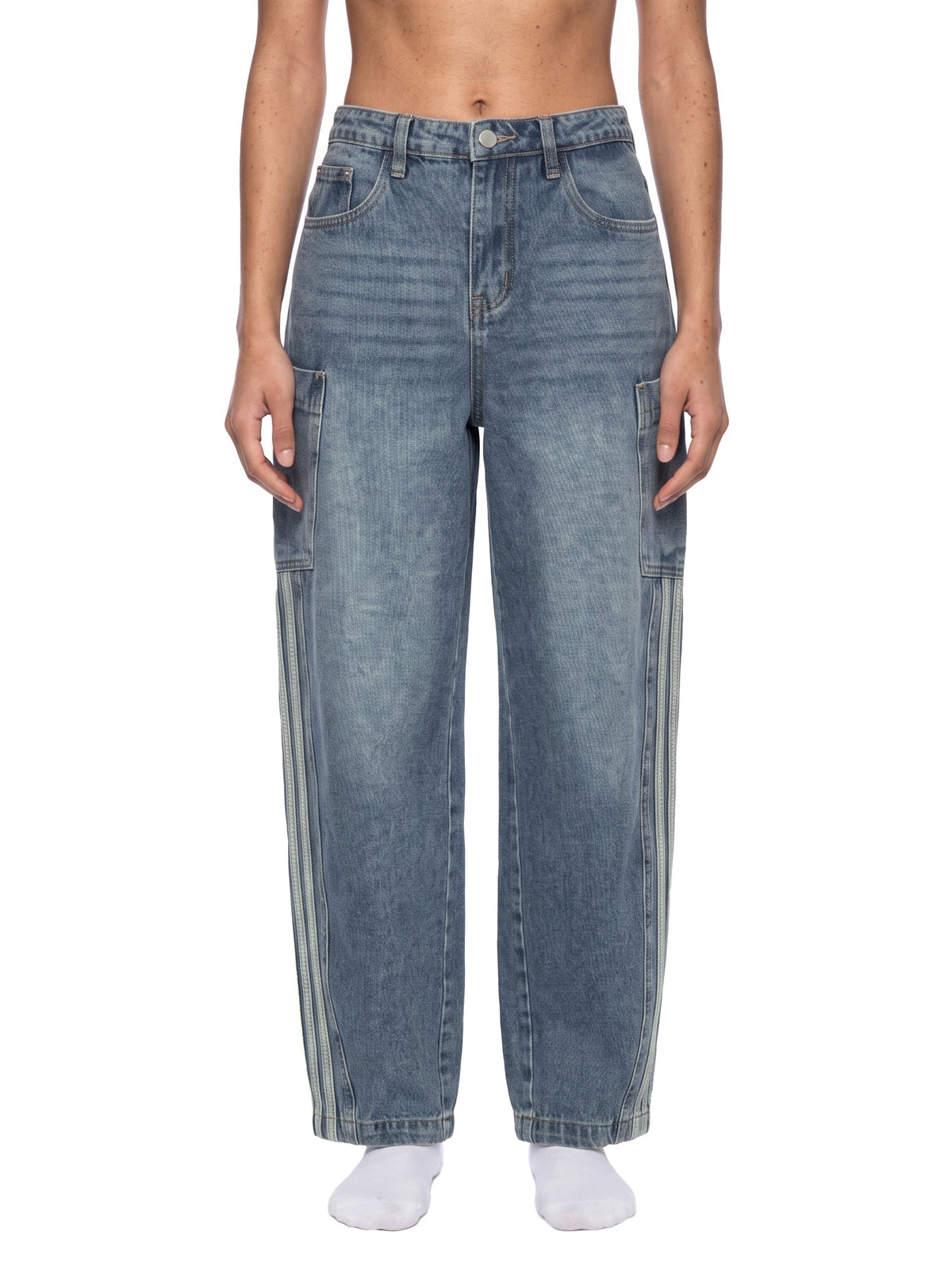 Women's Vintage Wash Barrel Leg Jeans