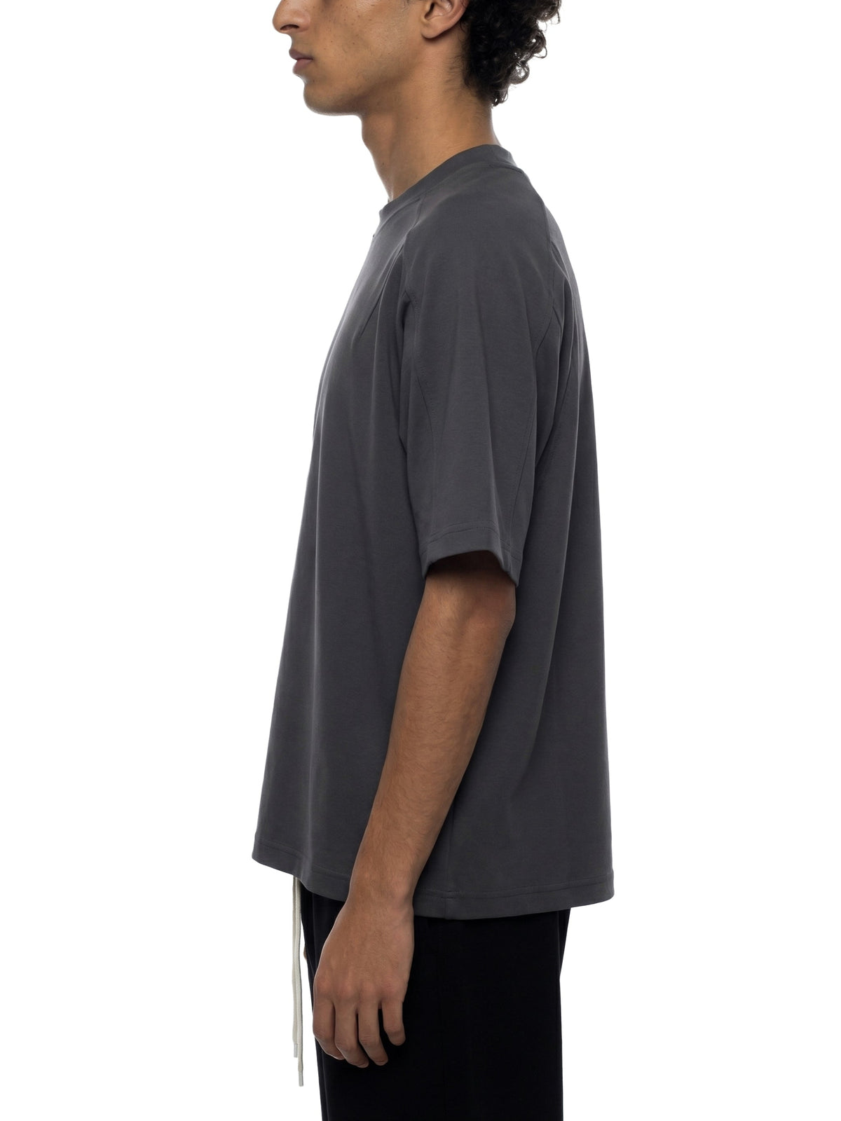 Off Script unisex boxy tonal paneling T-shirt – Dark Gray model side