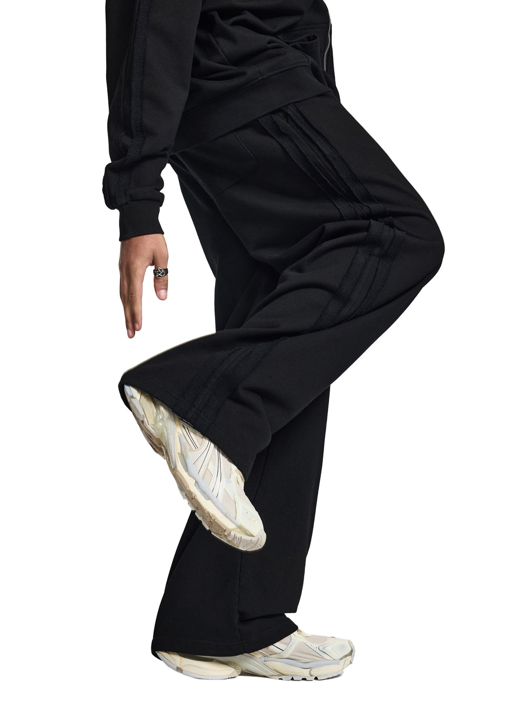 Unisex Contrast-Tape Straight-Leg Sweatpants gallery image